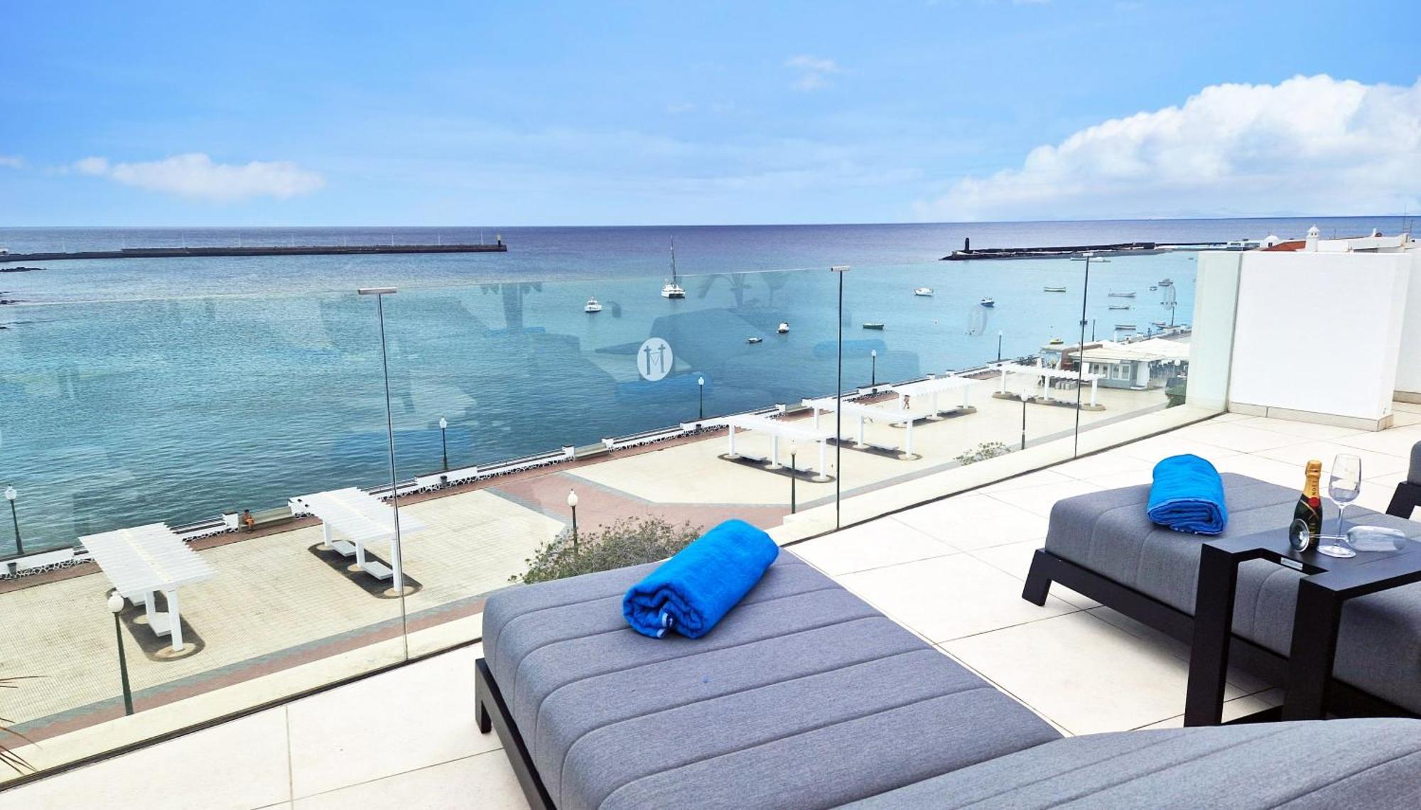 Blue Marina Suites - Boutique Apartments Arrecife  Exterior foto
